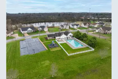 3132 Cloverhurst Street NE, Canton, OH 44721 - Photo 50