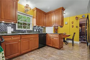 370 Kimberly Rd, Akron, OH 44313 - Photo 18
