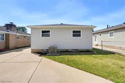 517 Fulmer Avenue, Akron, OH 44312 - Photo 26