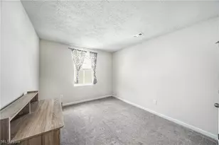 3189 Sunny Brk Dr, Akron, OH 44312 - Photo 10