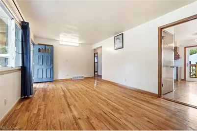 318 Lehigh Avenue, Cuyahoga Falls, OH 44221 - Photo 6