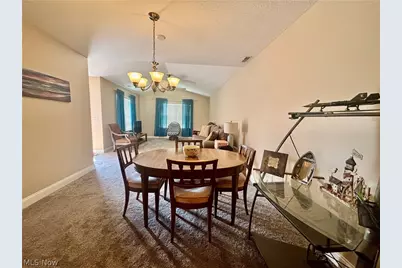 177 Woodbury Glen Street, Hartville, OH 44632 - Photo 10