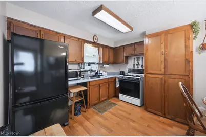 301 Porter Avenue, Campbell, OH 44405 - Photo 14