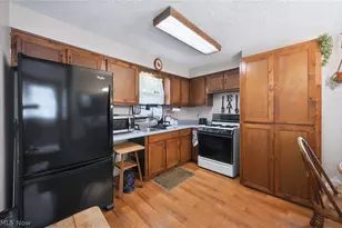 301 Porter Ave, Campbell, OH 44405 - Photo 14