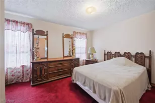 301 Porter Ave, Campbell, OH 44405 - Photo 24
