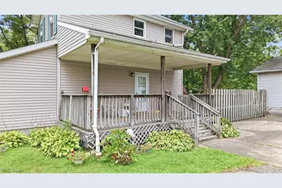 301 Porter Avenue, Campbell, OH 44405 - Photo 4