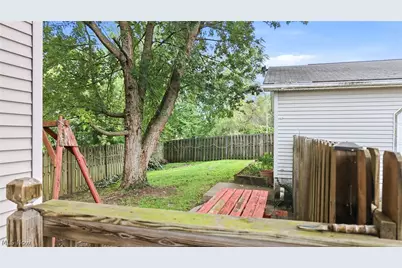 301 Porter Avenue, Campbell, OH 44405 - Photo 10