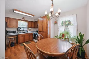 301 Porter Ave, Campbell, OH 44405 - Photo 18