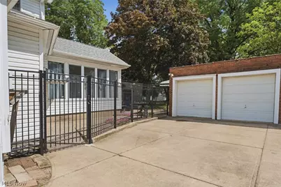 834 8th Street NE, Massillon, OH 44646 - Photo 6