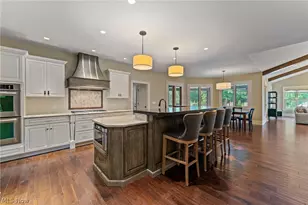 1555 Fox Den Ct, Canfield, OH 44406 - Photo 8