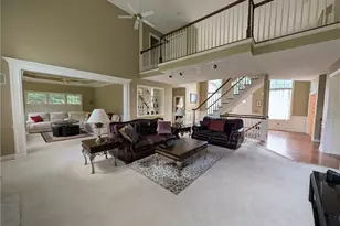 10665 Mt Royal Dr, Concord Twp, OH 44077 - Photo 8