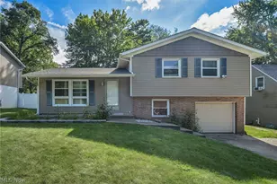 567 Eric Dr, Tallmadge, OH 44278 - Photo 1