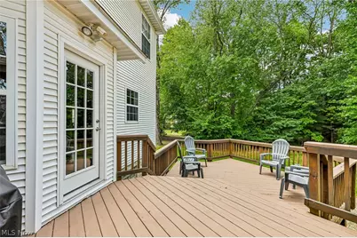 2965 Greenspire Lane, Akron, OH 44333 - Photo 38