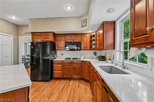 2965 Greenspire Ln, Akron, OH 44333 - Photo 12
