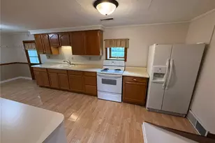 156 Barnhill Rd NE, New Philadelphia, OH 44663 - Photo 6