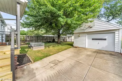 12000 Wayland Avenue, Loveland, OH 44111 - Photo 26
