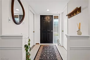 132 Kimrose Ln, Grandview Heights, OH 44147 - Photo 1