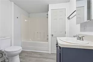 10341 Lincoln Way E, Orrville, OH 44667 - Photo 14