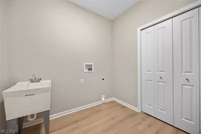 111 Brunswick Drive, Elyria, OH 44035 - Photo 32