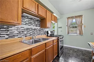 3403 Wilson St, Lorain, OH 44052 - Photo 8