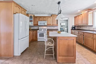 66 Laurelwood Place, Weirton, WV 26062 - Photo 14