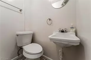 753 Crestview Ave, Akron, OH 44320 - Photo 18