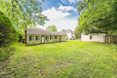 753 Crestview Avenue, Akron, OH 44320 - Photo 30