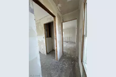 1002 Cleveland Avenue SW, Canton, OH 44707 - Photo 8