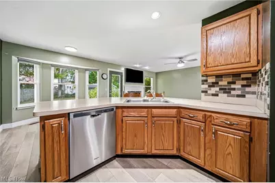 1294 Bannerstone Drive, Painesville Twp, OH 44077 - Photo 4