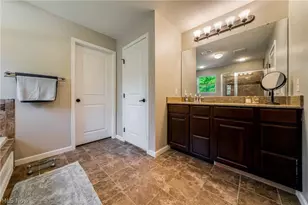5570 W Long Ridge Dr, Green Hills, OH 44131 - Photo 24