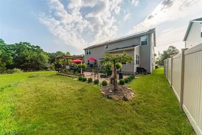 5570 W Long Ridge Drive, Green Hills, OH 44131 - Photo 42