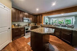5570 W Long Ridge Dr, Green Hills, OH 44131 - Photo 14