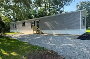 1 Silver Pond Dr, Apple Creek, OH 44606 - Photo 2