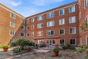 19425 Van Aken Blvd, Huber Heights, OH 44122 - Photo 26