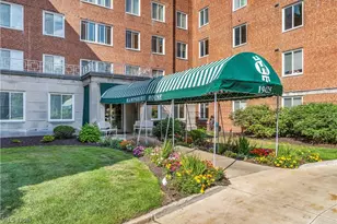 19425 Van Aken Blvd, Huber Heights, OH 44122 - Photo 4