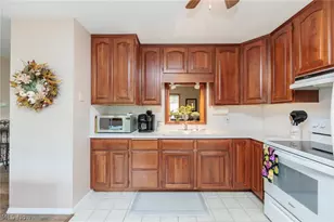 5029 Oakview Dr, Vermilion, OH 44089 - Photo 16