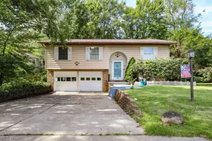 543 Brush Rd, Ravenna, OH 44266 - Photo 2
