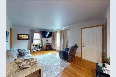 1137 E Archwood Avenue, Akron, OH 44306 - Photo 6