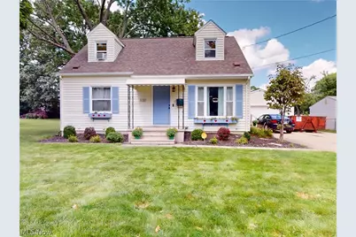 1137 E Archwood Avenue, Akron, OH 44306 - Photo 1