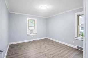 353 Hilton Ave, Youngstown, OH 44507 - Photo 14