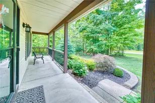 7215 Mildon Dr, Leroy, OH 44077 - Photo 8