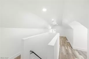 3207 W 97th St, Loveland, OH 44102 - Photo 24