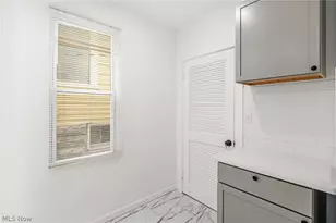 3207 W 97th St, Loveland, OH 44102 - Photo 14