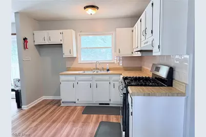 1750 Oneida Avenue, Cuyahoga Falls, OH 44221 - Photo 6