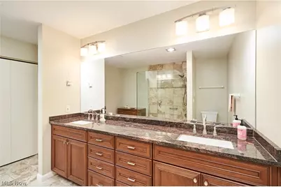 1782 Brookwood Drive, Akron, OH 44313 - Photo 16