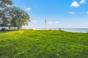 37725 Lakeshore Blvd, Eastlake, OH 44095 - Photo 42
