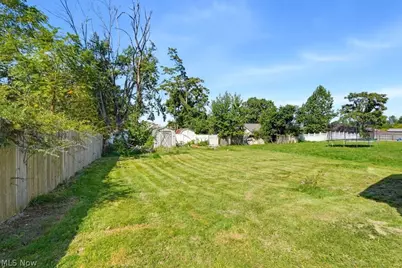 1362 Yellowstone Avenue, Akron, OH 44310 - Photo 20
