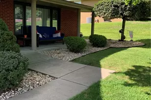 16891 Harding Ave, East Liverpool, OH 43920 - Photo 2