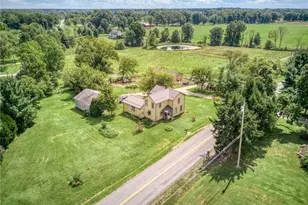 3746 McClintocksburg Rd, Diamond, OH 44412 - Photo 16