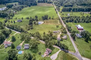 3746 McClintocksburg Rd, Diamond, OH 44412 - Photo 8